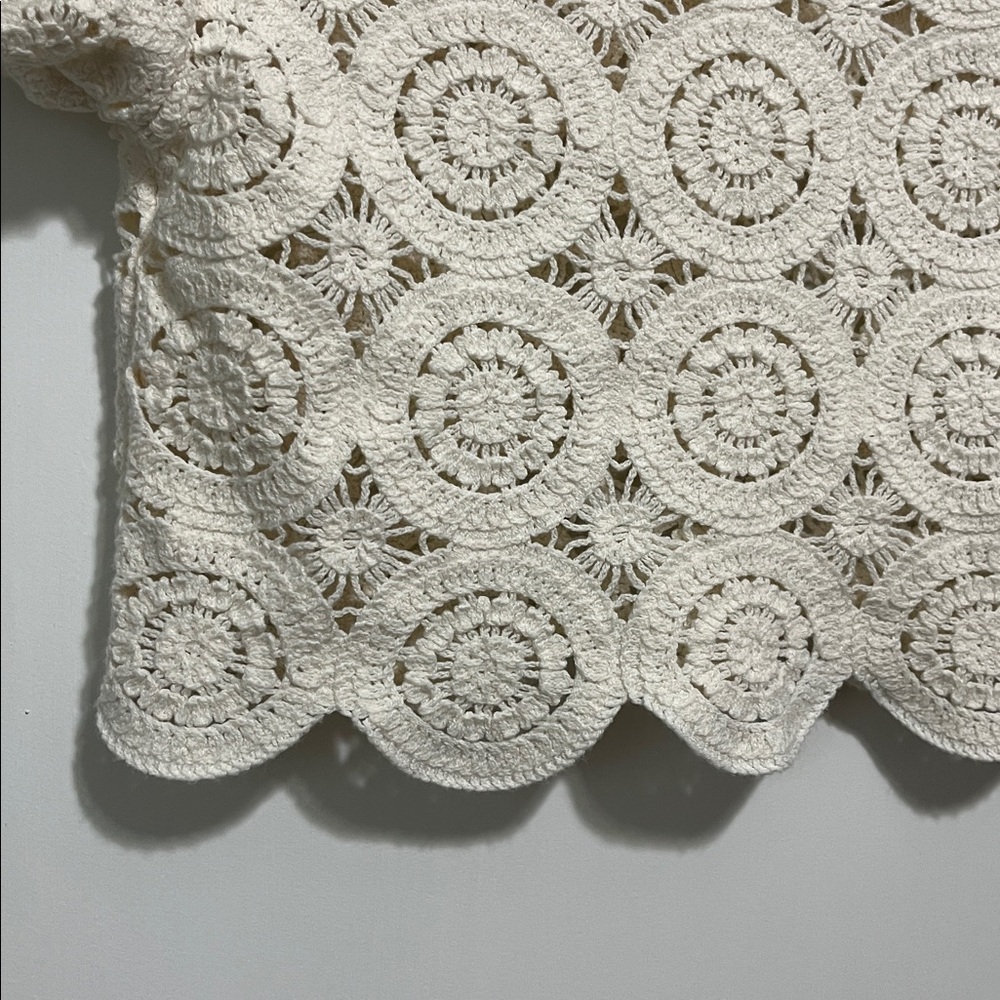 Abercrombie & Fitch White Crochet Crop Top - Picture 3 of 6